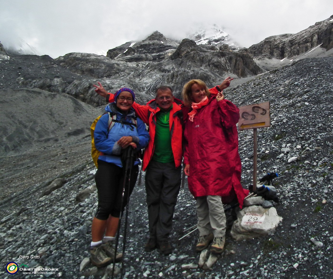 21 In alto sopra di noi il Quinto Alpini.jpg